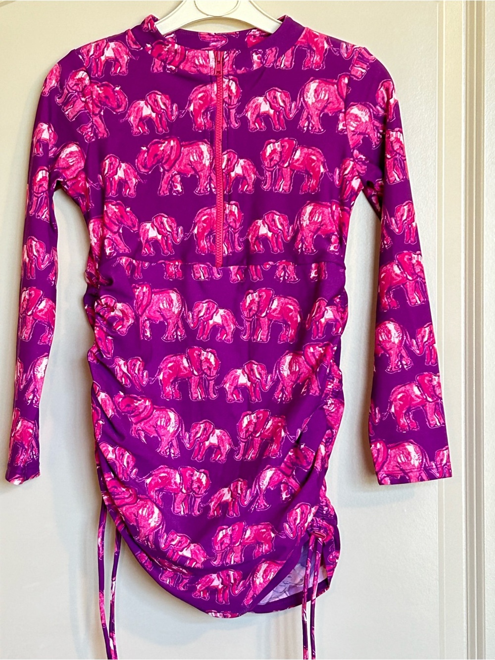 Sz8 Mott 50 Pink Elephant Rashguard